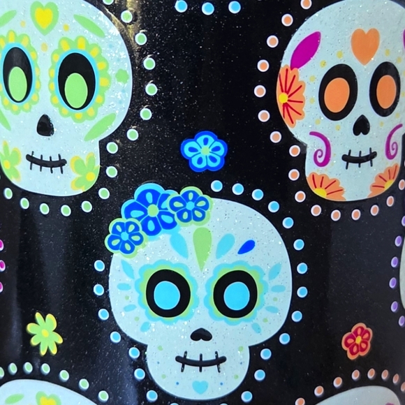 Swig Life Glow-in-the-Dark Sugar Skull Insulated 30 oz Mega Mug with Straw - Picture 5 of 6